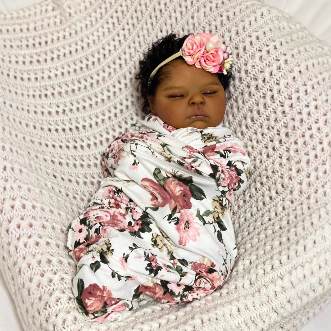 Pêssegos de pele escura 19 Pol - Ethnic Fashion Model avaliação e preço